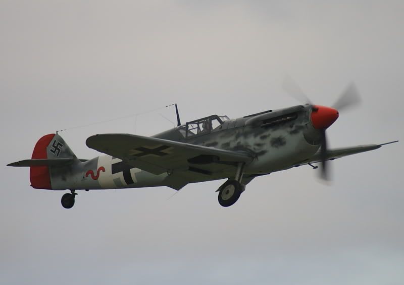 http://i119.photobucket.com/albums/o121/kokpit/Duxford%20Autumn%202009%20-%20800s/IMG_5981.jpg