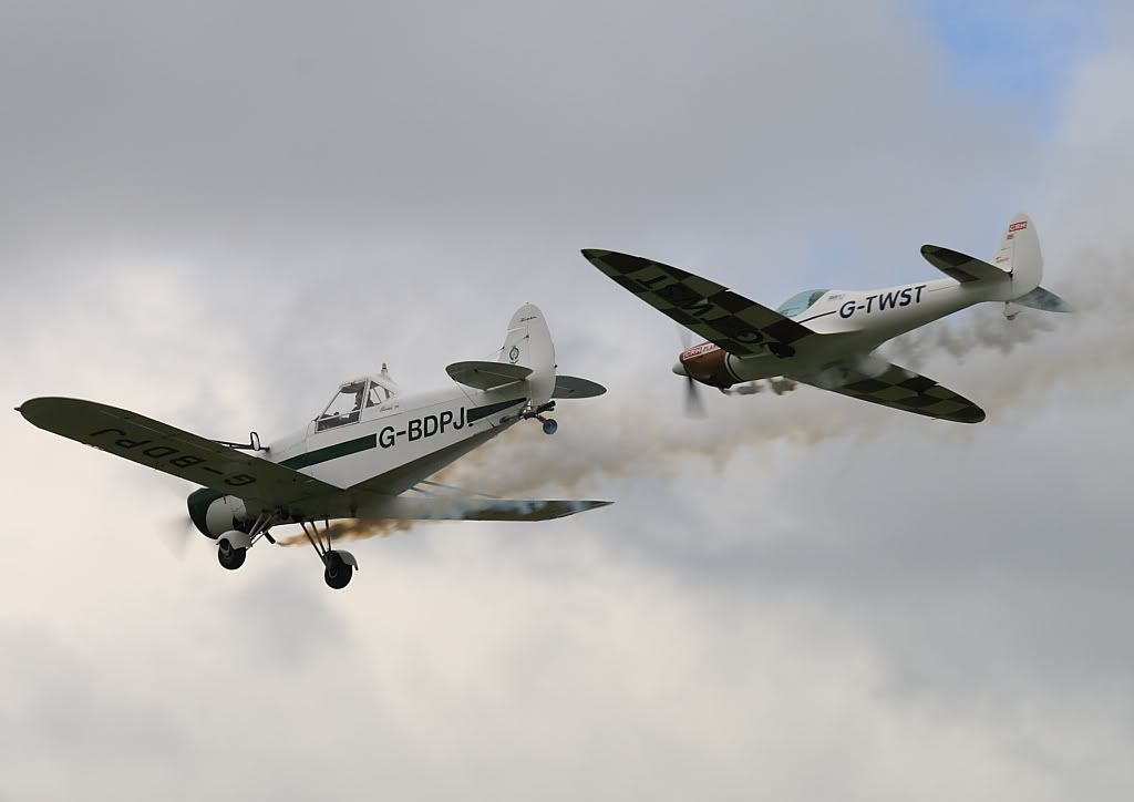 http://i119.photobucket.com/albums/o121/kokpit/Duxford%20Spring%20Airshow%2009%20-%201024s/IMG_0850-1.jpg