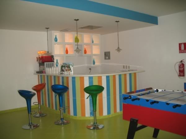 Teenroom1.jpg
