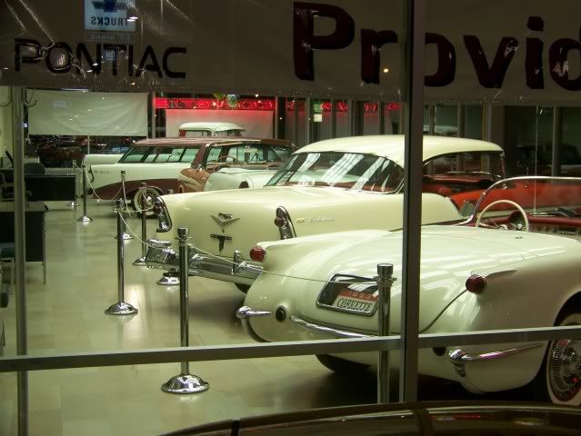 [Linked Image from i119.photobucket.com]