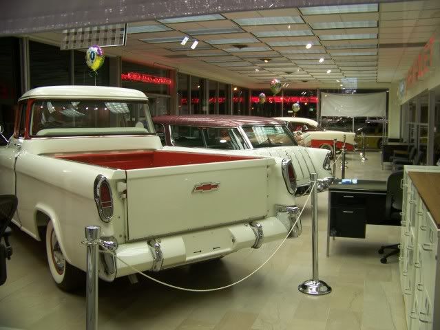 [Linked Image from i119.photobucket.com]