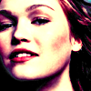 Julia-Stiles-4.png