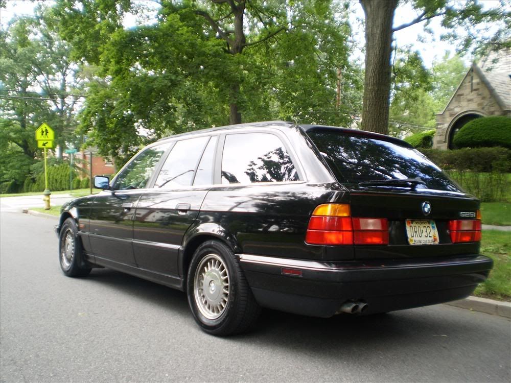 F/S-1994 BMW 525i TOURING WAGON--BLACK ON BLACK-ICE COLD A/C-L@@K-NNJ 