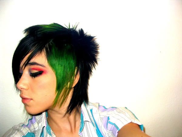 emo hairstyle gallery. Green emo hair pictures