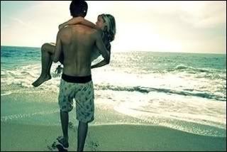 http://i119.photobucket.com/albums/o134/justamanda056/oceanppl.jpg