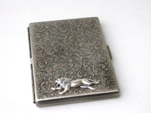 steampunk_-_metal_lion_king_of_the_jungle_cigarette_case_-_slim_wallet_-_large_card_case_-_antique_silver_by_glazedblackcher_zpsrqxxm42z.jpg