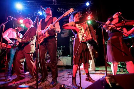 http://i119.photobucket.com/albums/o144/indiequebec/idqarc.jpg