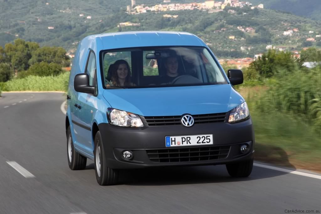 2011-volkswagen-caddy-van-8.jpg