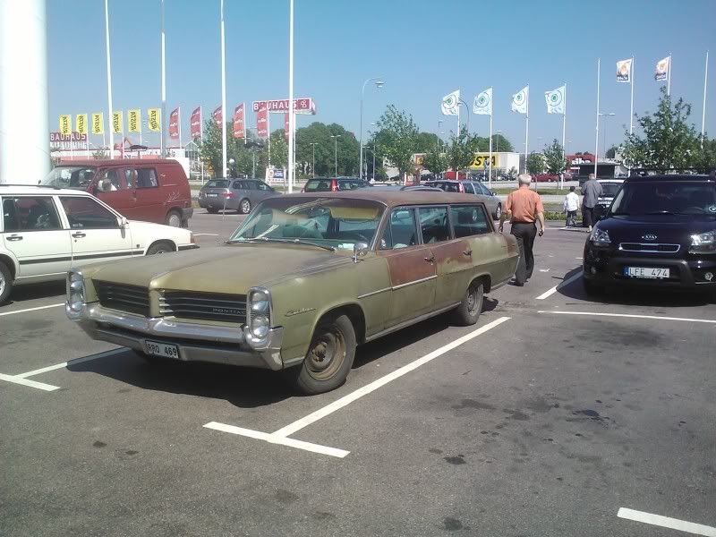 64PONTIACCATALINAWAGON.jpg