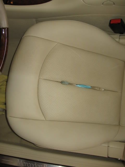RedCLKBenz002.jpg