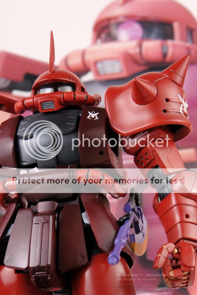 [pic]火热的红色zaku!